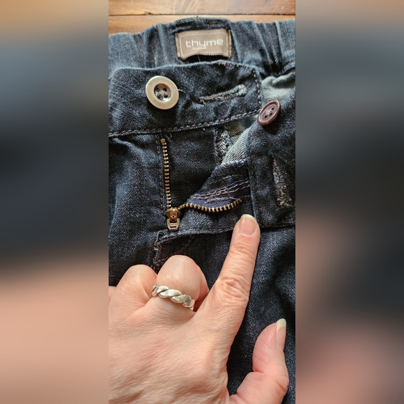 Thyme Maternity Like New Jeans Size S Tapered Elastic Waist Low Rise - Picture 9 of 13